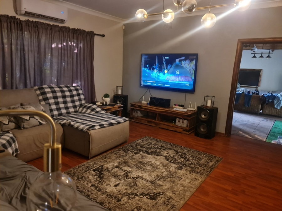 4 Bedroom Property for Sale in Protea Park North West